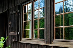 warning signs your windows need replacement in LA